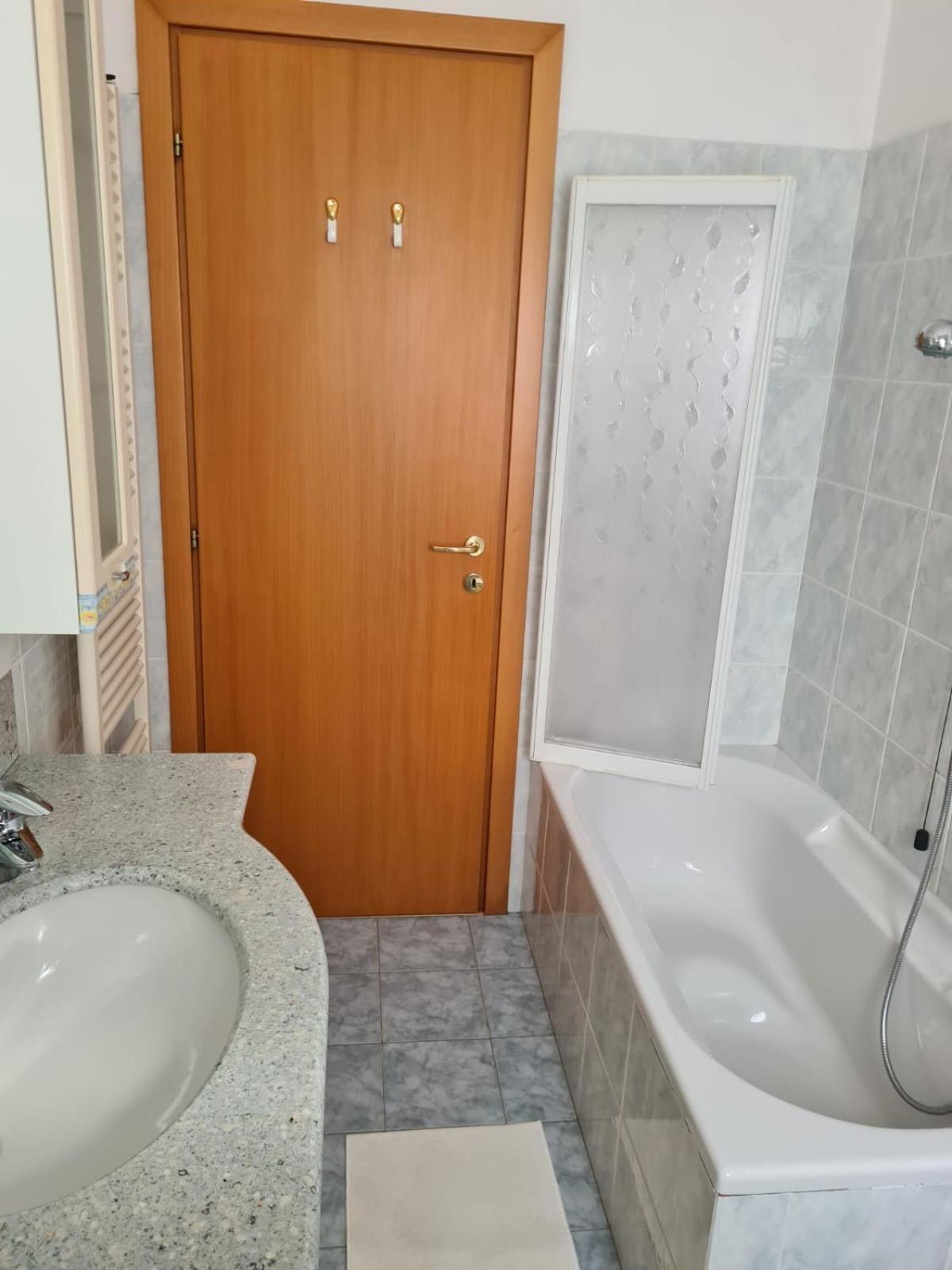 Casa Di Ale E Bea Apartment Dervio Bagian luar foto